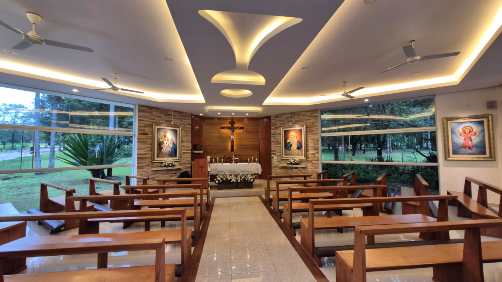 Capilla Sagrada Familia de Papalo Resort Hotel